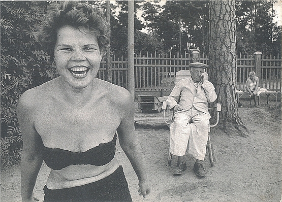 Ansichtskarte - William Klein - Bikini, Moscow, 1959